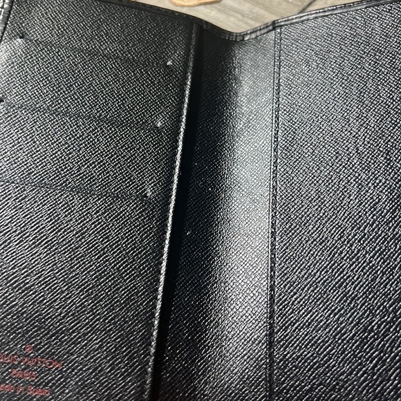 Louis Vuitton | Authentic Epi Long Checkbook Holder - Picture 2 of 4